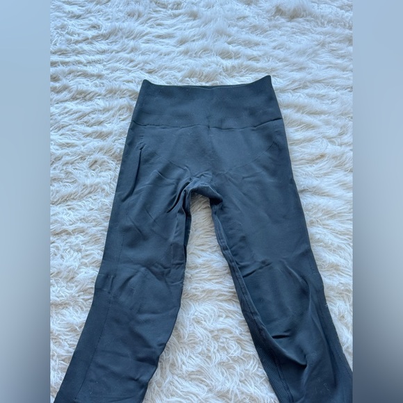 Lululemon leggings bundle - Picture 4 of 6